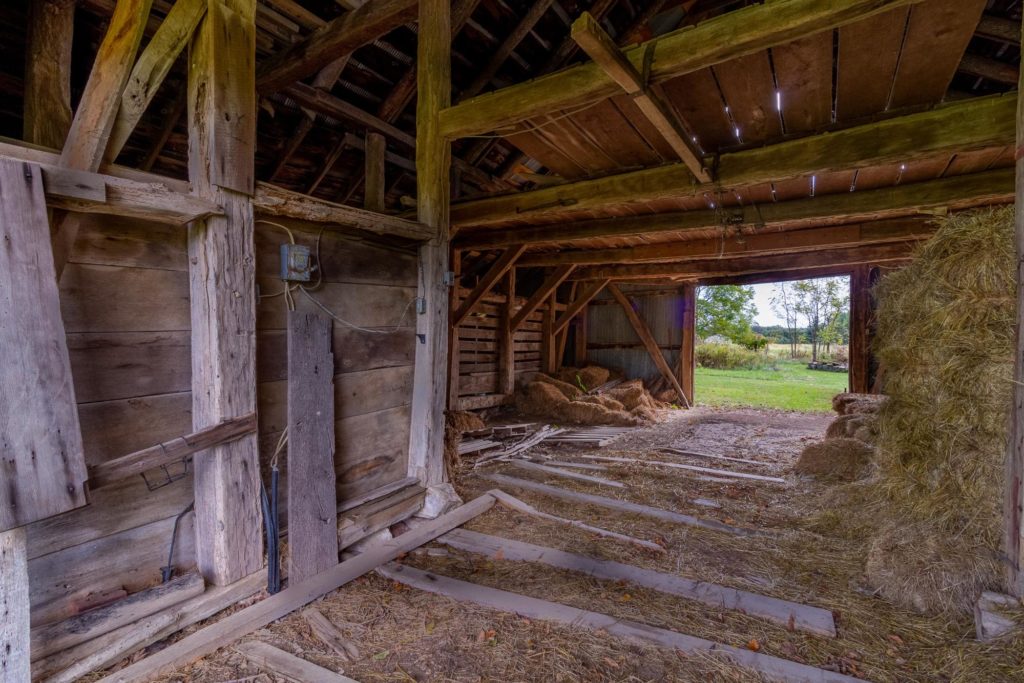 150-year-old barn with no nails 